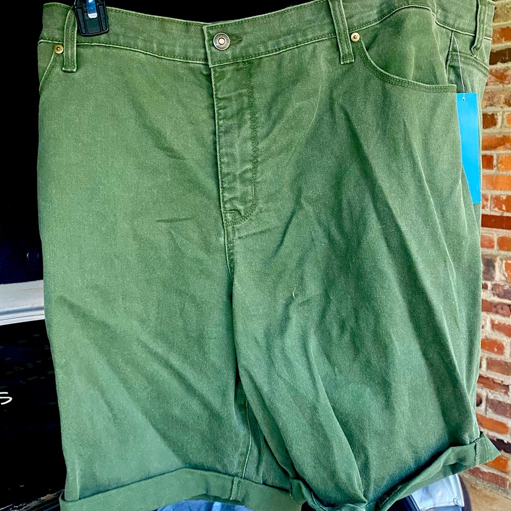 Cute Green Cargo Pants